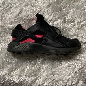 COPY - Huarachi by Nike little girls